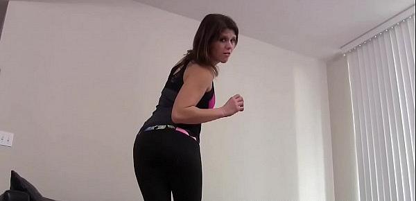  These tight yoga pants make my ass look even hotter JOI